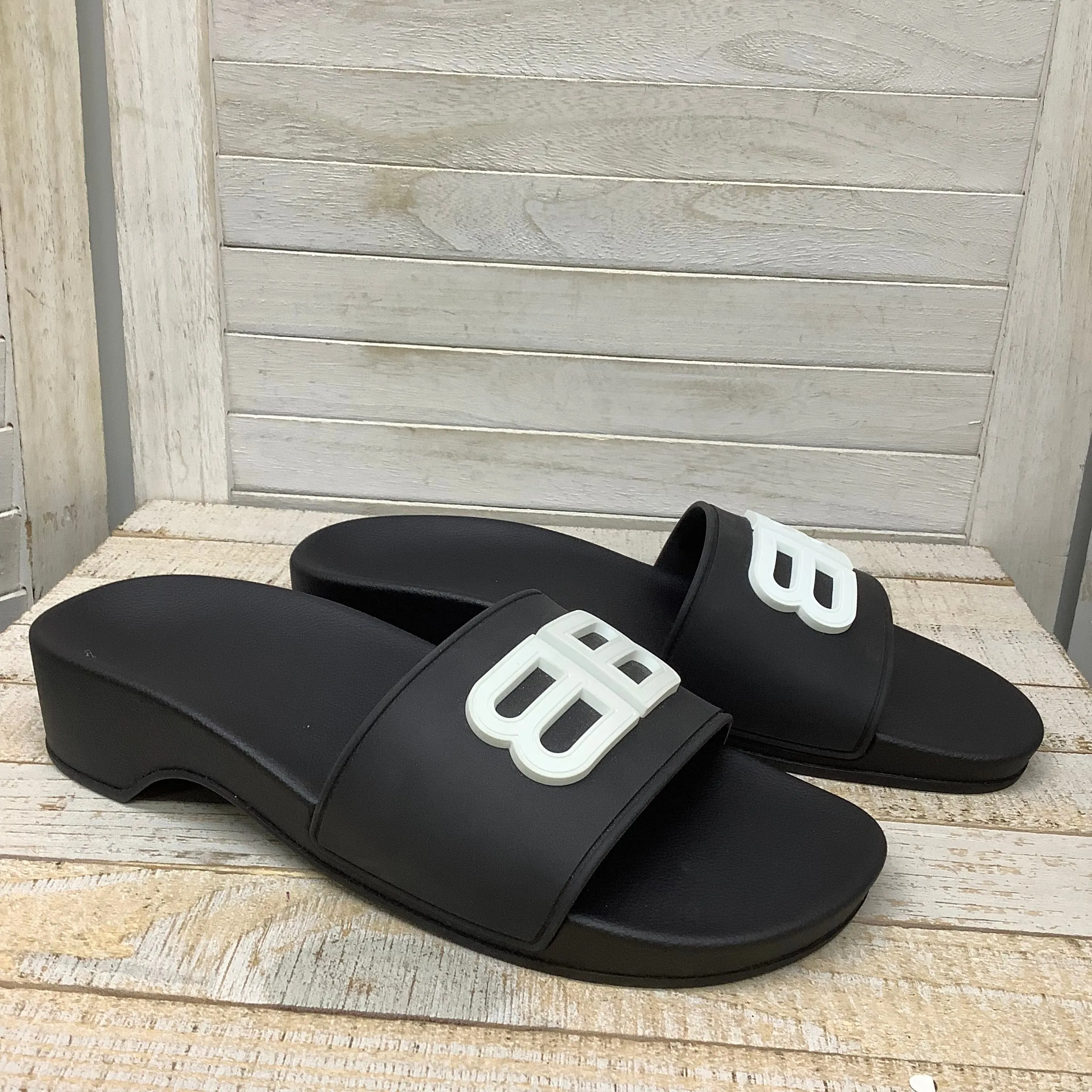 Black Sandals Designer Balenciaga, Size 7.5