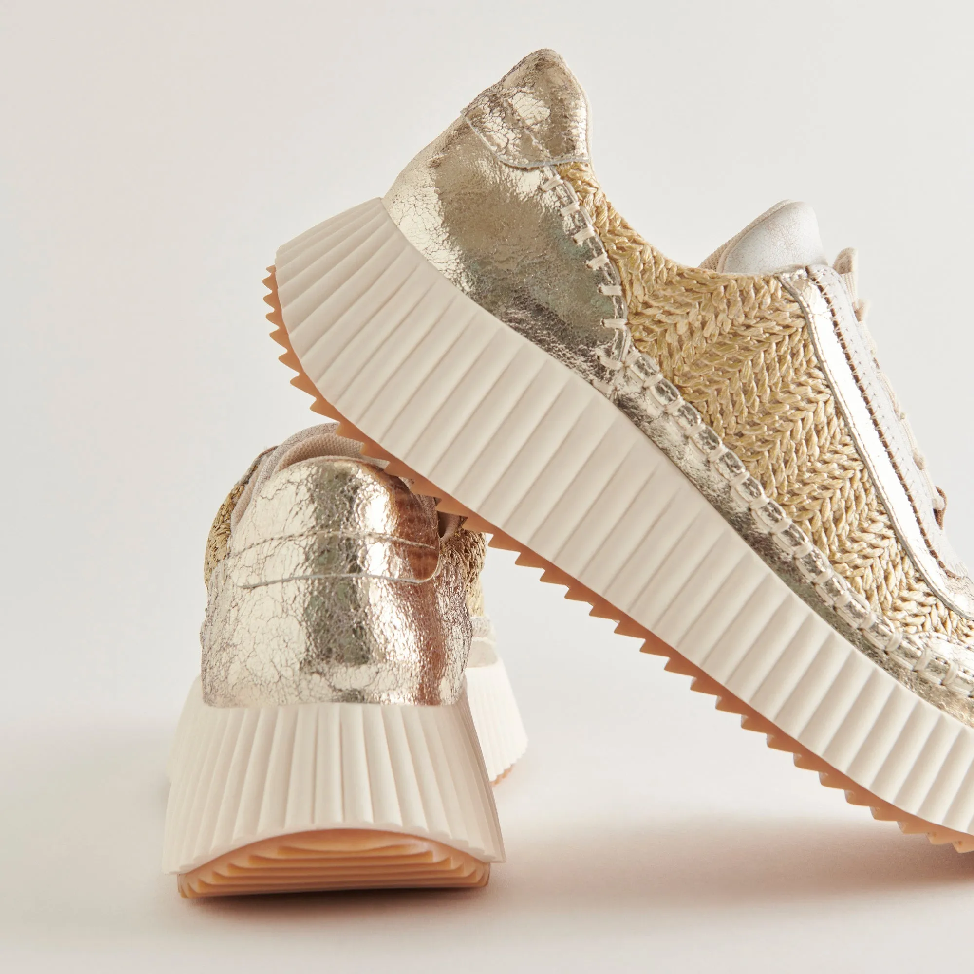 DOLEN SNEAKERS GOLD KNIT - re:vita