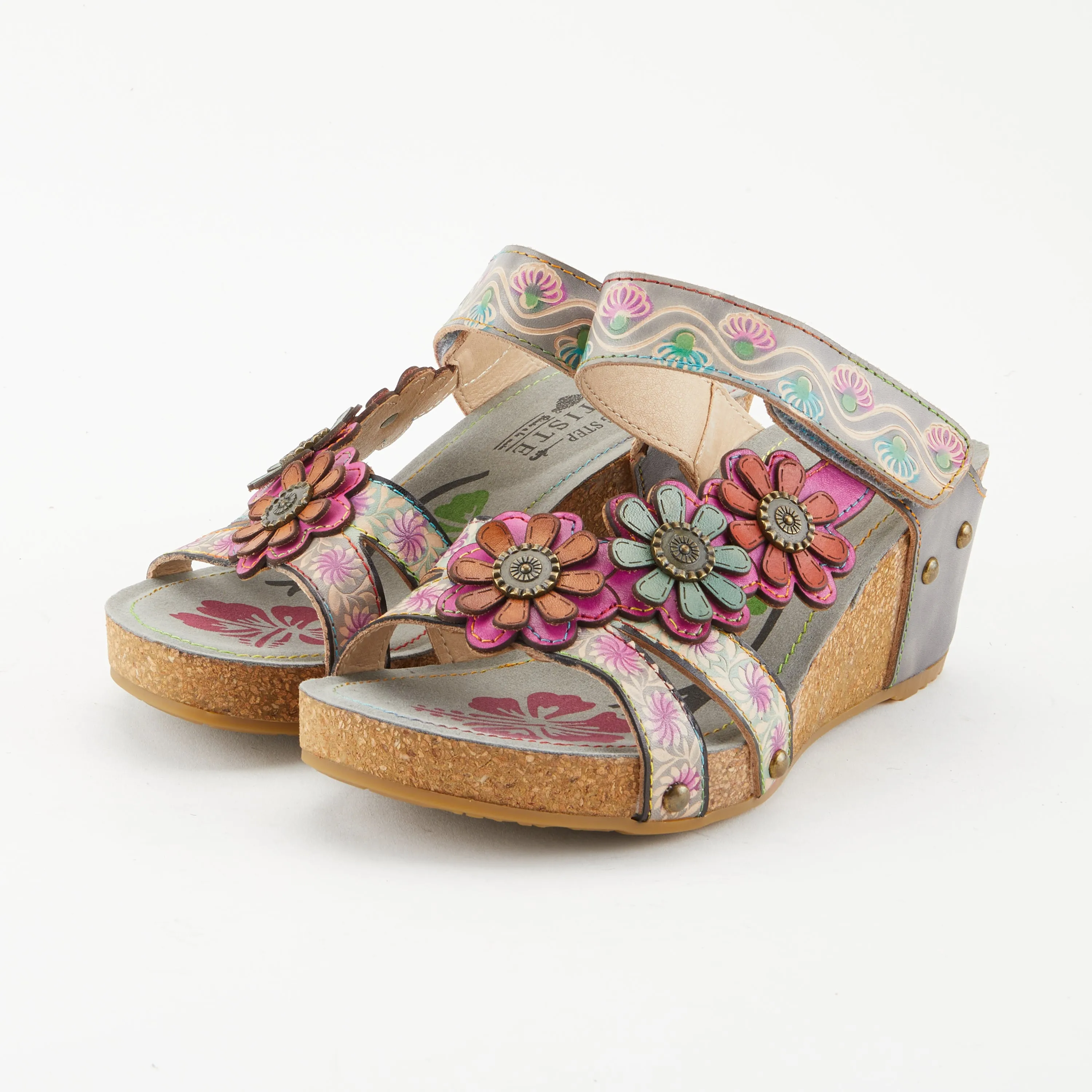 L'ARTISTE DELIGHT SLIDE SANDALS