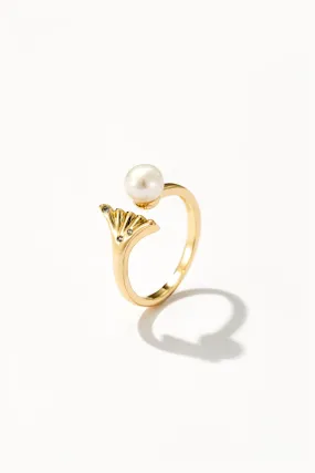 Mermaid's Tail Pearl Ring