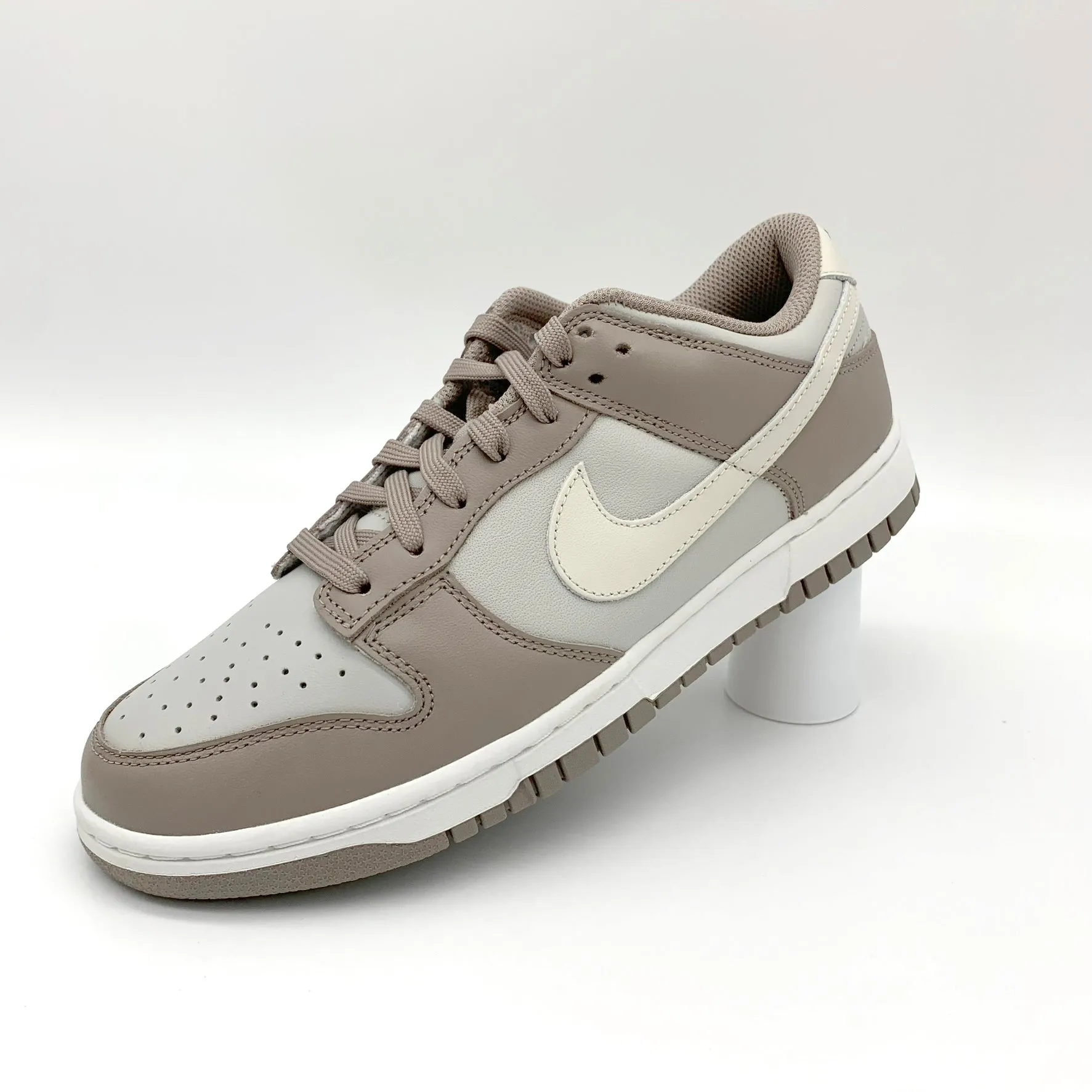 Nike Dunk Low Bone Beige