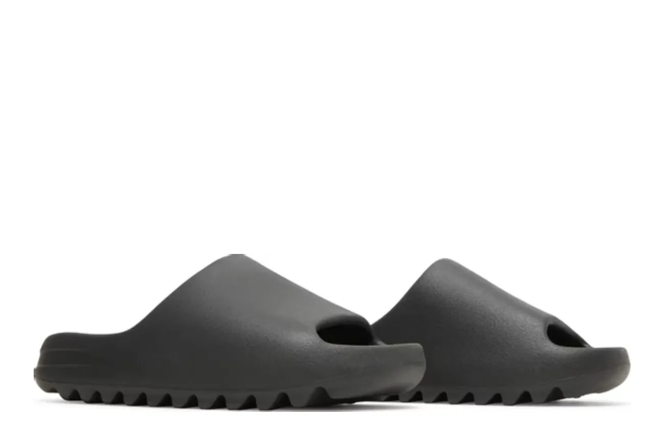 Yeezy Slides 'Onyx'